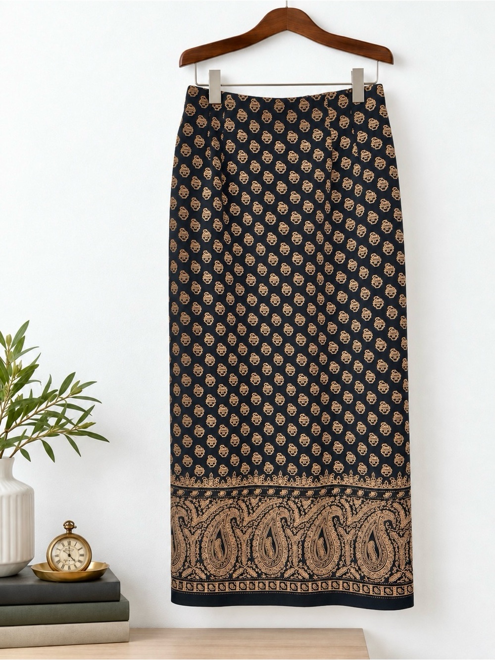 Vintage 90s Column Skirt Black Gold Paisley Border Butter Soft L